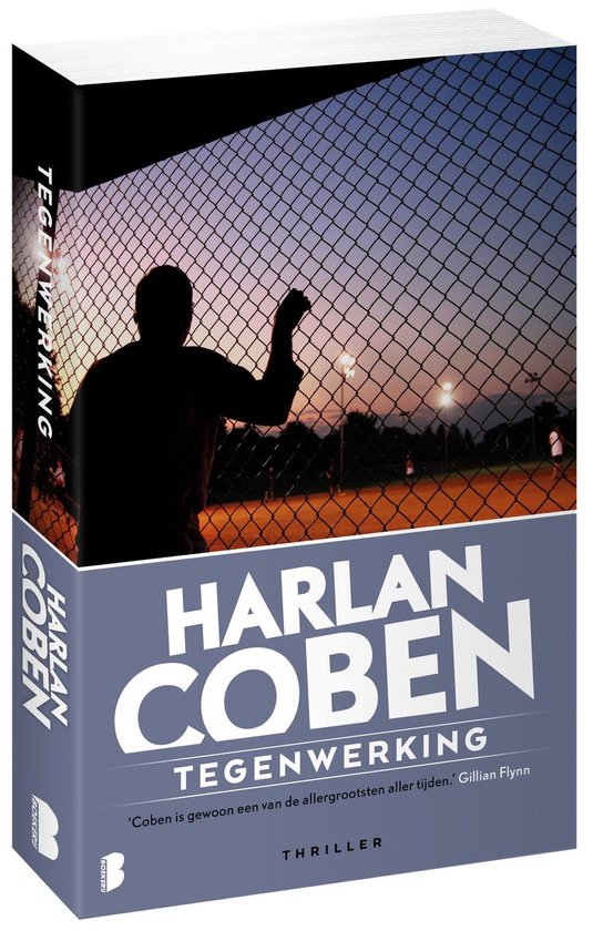 Boek met op de voorkant een silhouet van een man die tegen een hek leunt bij zonsondergang op een honkbalveld. Titel: Tegenwerking.