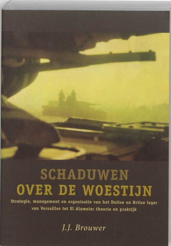 Cover van het boek 'Schaduwen over de woestijn / druk 2' van J.J. Brouwer