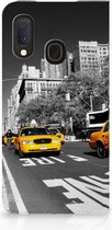 Geschikt voor Samsung A20e Bookcover New York Taxi