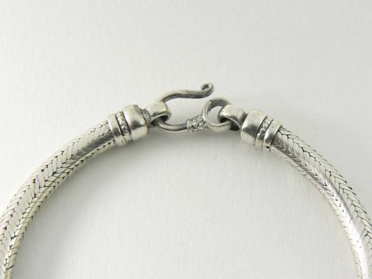 Traditionele Indiase zilveren snake armband - 21 cm | bol.com