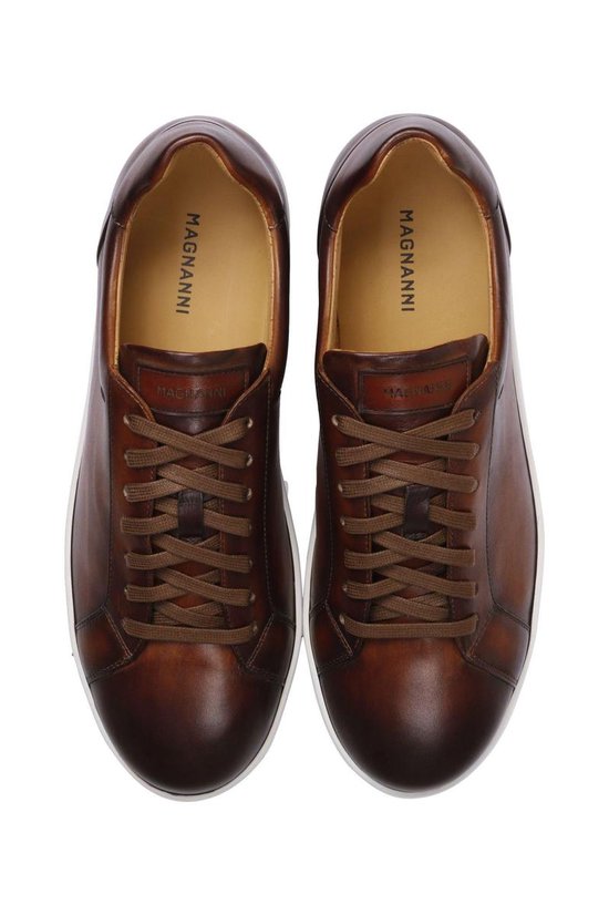 magnanni sneakers cognac