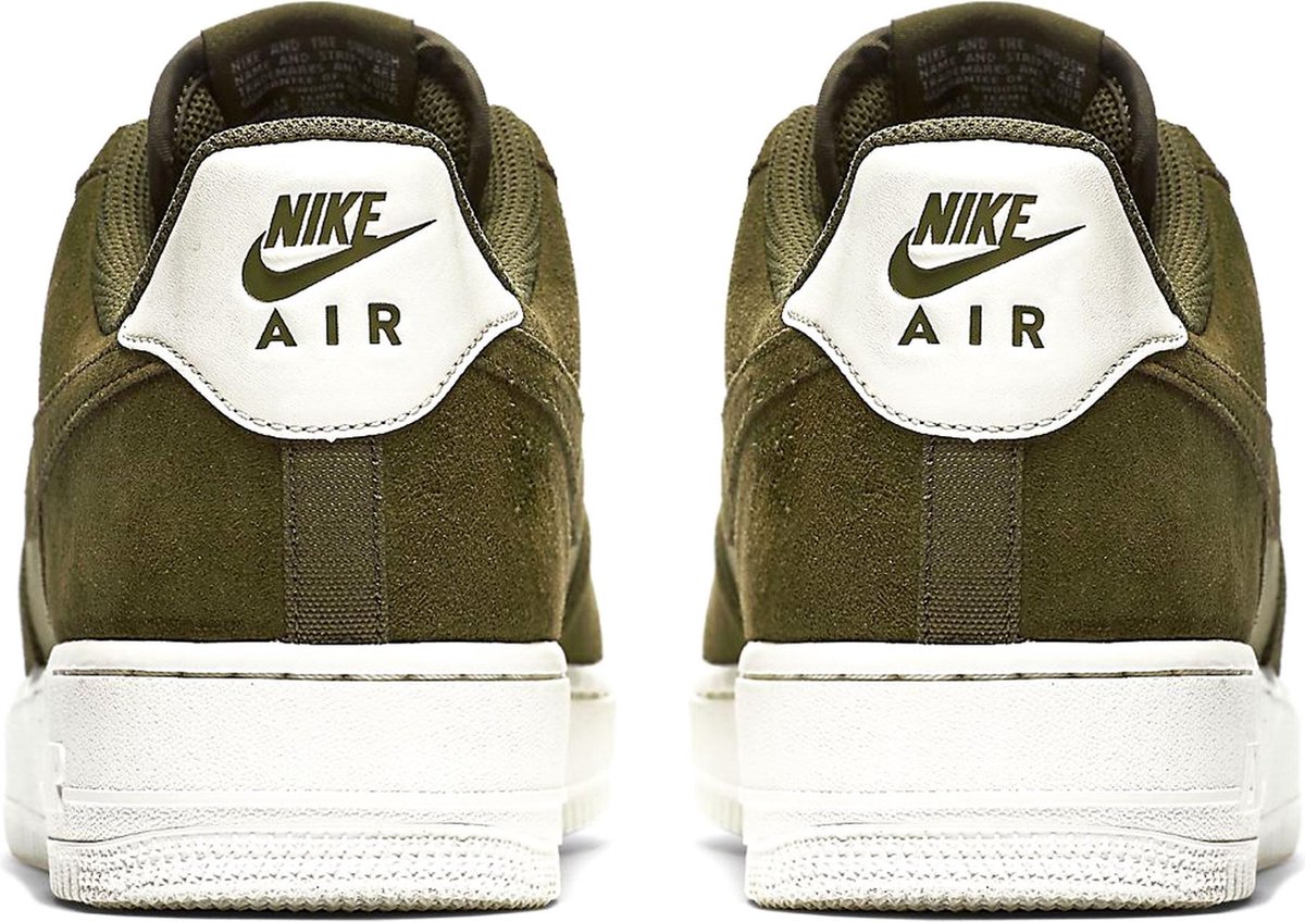Nike Sneakers - Maat 44 - Mannen - olijfgroen/ wit | bol.com