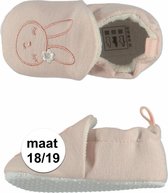Lichtroze babyslofjes met konijntje maat 18/19