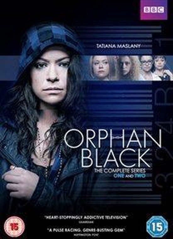 Tatiana Maslany draagt een blauwe gebreide muts en een zwarte jas. De DVD-hoes toont de tekst 'Orphan Black The Complete Series One and Two'.