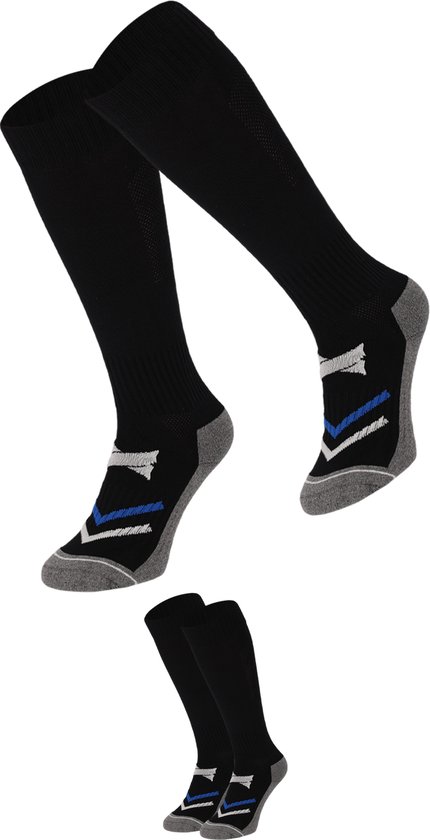 Chaussettes de football noires avec talon gris et accents bleus et blancs, avec une version plus petite.