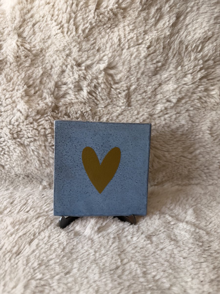 Studio - Nihra Blauw tegeltje met Gouden hartje