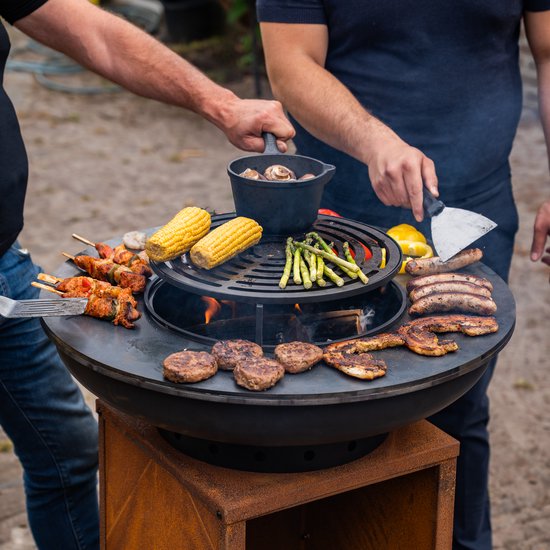 RJRoyal Living BBQ Plancha Grill Hermano XXL Cortenstaal - Met pook en houtopslag Ø80cm 8mm — afbeelding 5