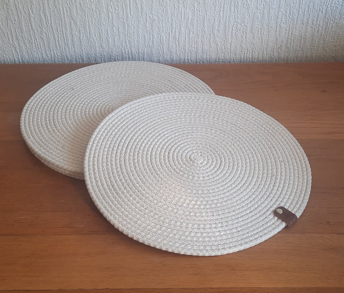 HandgemaaktePlacemats - Ecru - Gerecycled Katoen - Set van 4 - Ø 34 cm -