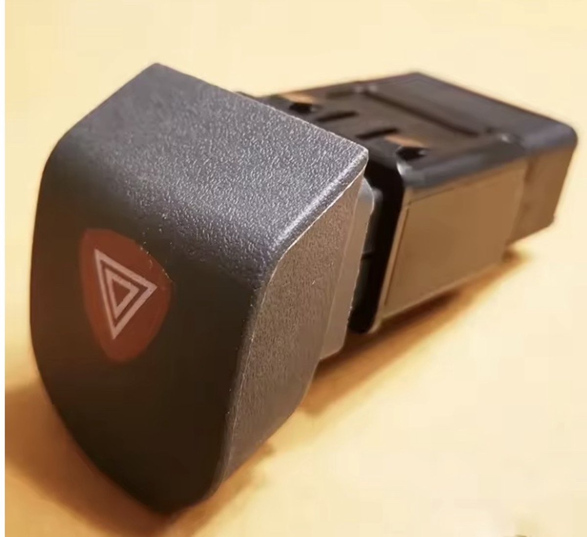 medj-gevarenlicht knop waarschuwingsknop gevarenknop waarschuwingslichtknop-rode knop-alarmknop-noodknop-auto geschikt voor Renault kangoo 1998 2008
