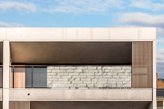Balkonscherm 300x80 cm - Balkonposter Bakstenen - Muur - Licht - Wit - Balkon scherm decoratie - Balkonschermen - Balkondoek zonnescherm