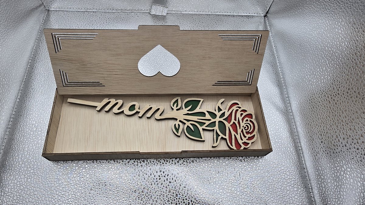 MomRose – Houten Cadeau voor Moeder