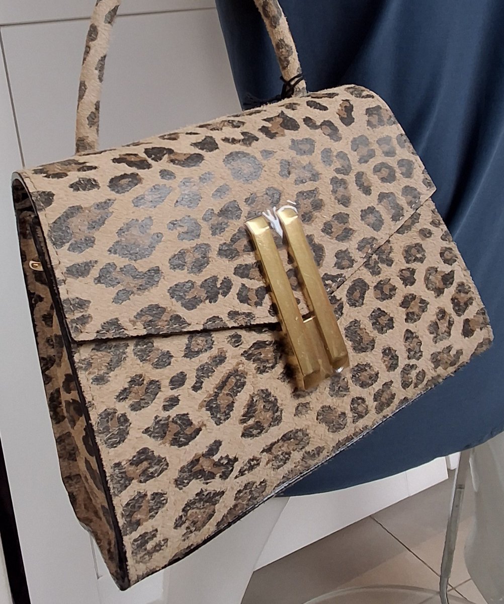 Crossbody/Cruch, Bibossline
