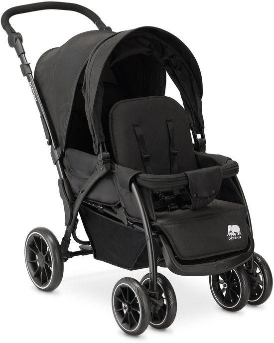 Zwarte buggy met zonnescherm, mandje en vier wielen.