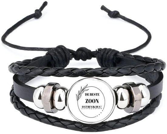 Bracelet en cuir noir avec un pendentif portant l'inscription 'LE MEILLEUR FILS, C'EST MOI'. 