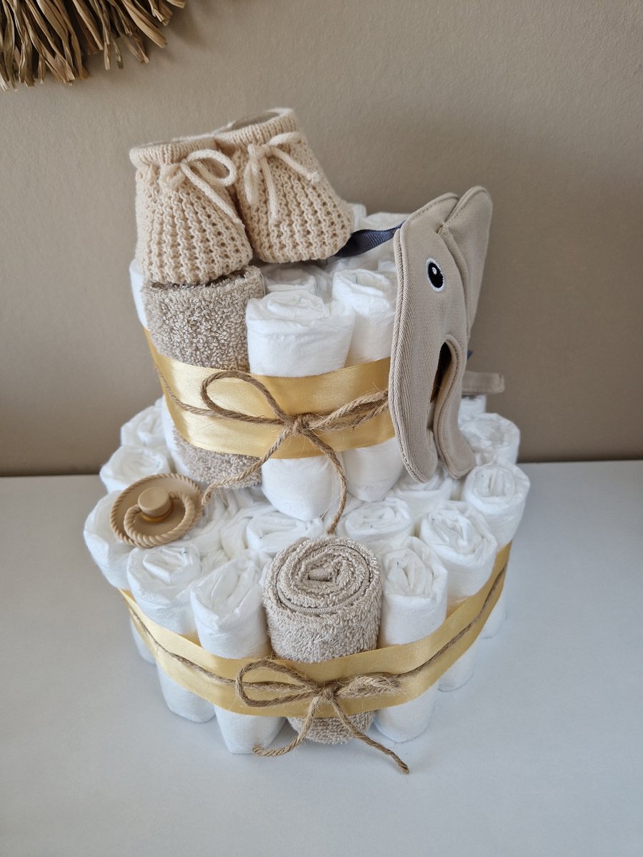 Luiertaart beige neutraal Funnies - Frigg- Babyshower - Kraamcadeau