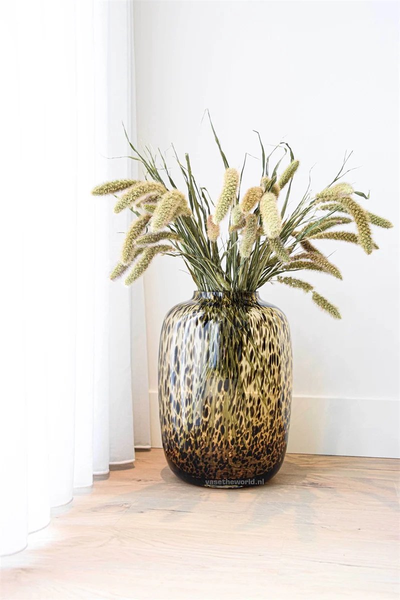 Cheetah vaas Artic | Bruin| Medium| Ø25 x H35 cm | Vase The World