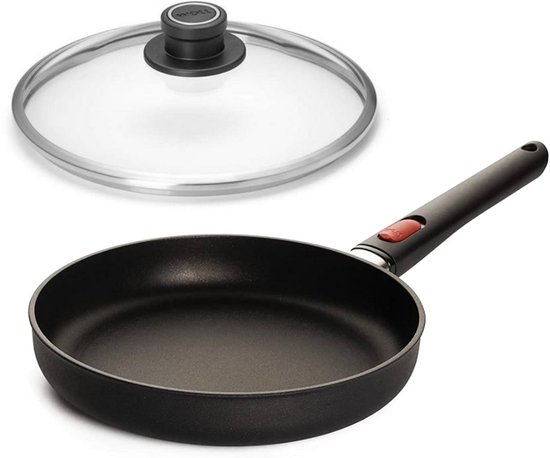 Hapjespan met 4x Sterkere Anti-Aanbaklaag en Extra Handvat | Le Creuset NL