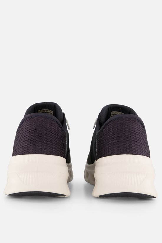 Achterkant van blauwe Skechers Slip-ins Glide Step sneakers met witte zool.