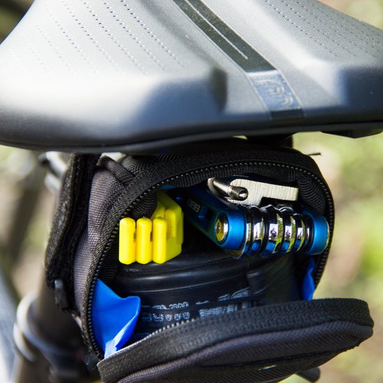 BBB Cycling SpeedPack Zadeltas Racefiets, Stadsfiets en Mountainbike - Racefiets Tas - Waterdicht Zadeltasje - Zwart - Maat L 0.69 Liter - BSB-33L van BBB Cycling — afbeelding 4