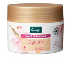 Kneipp Soft Skin Sugar Body Scrub Amandel - 2 x 220 gr - Voordeelverpakking
