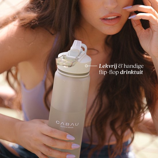 Cabau - Bloom Waterfles / Drinkfles - 1 liter - Beige - Handige drinktuit & unieke maataanduiding - BPA- & Lekvrij - Drinkfles met rietje volwassenen - Drinkfles volwassenen - Cadeau voor haar