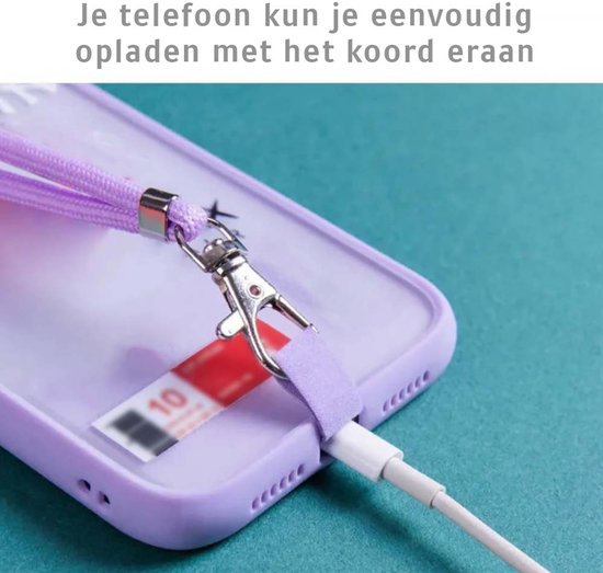 Paarse telefoonhoes met paars koord. De telefoon kan met het koord eraan opgeladen worden.
