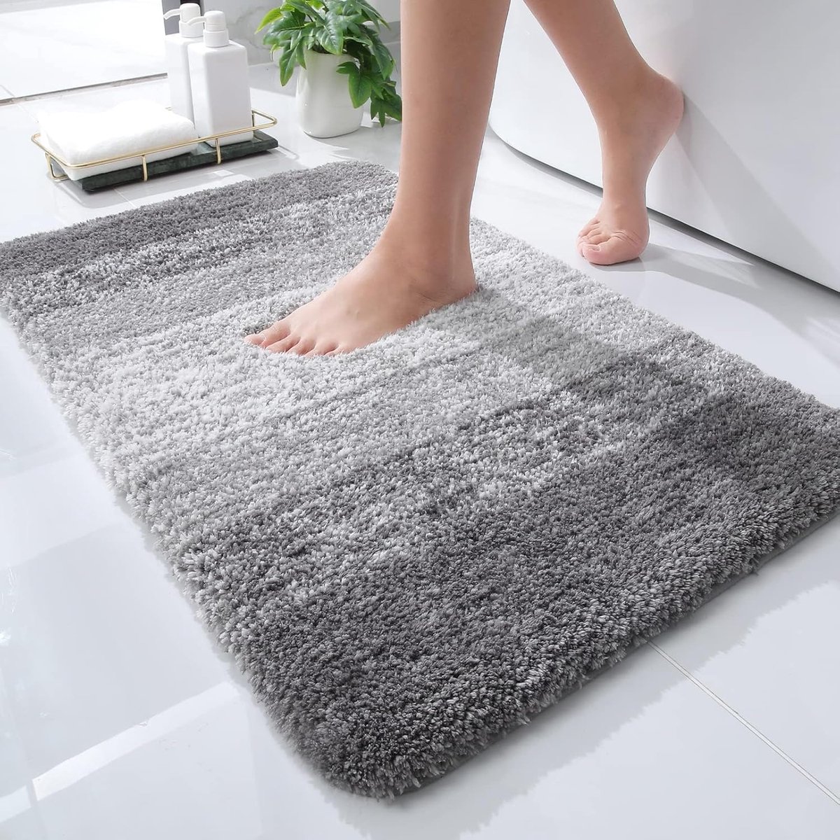 Famanu - Zacht badkamertapijt, 40 x 60 cm, antislip, wasbaar, badmat, hoogpolig, badmat, microvezel, absorberend, douchemat, grijs