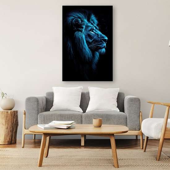 Blauwe leeuw in profiel - Leeuw portret - Wandkunst dieren - Digital Art - Schilderijen op canvas industrieel - Kunstwerken schilderij - canvas 40x60 cm