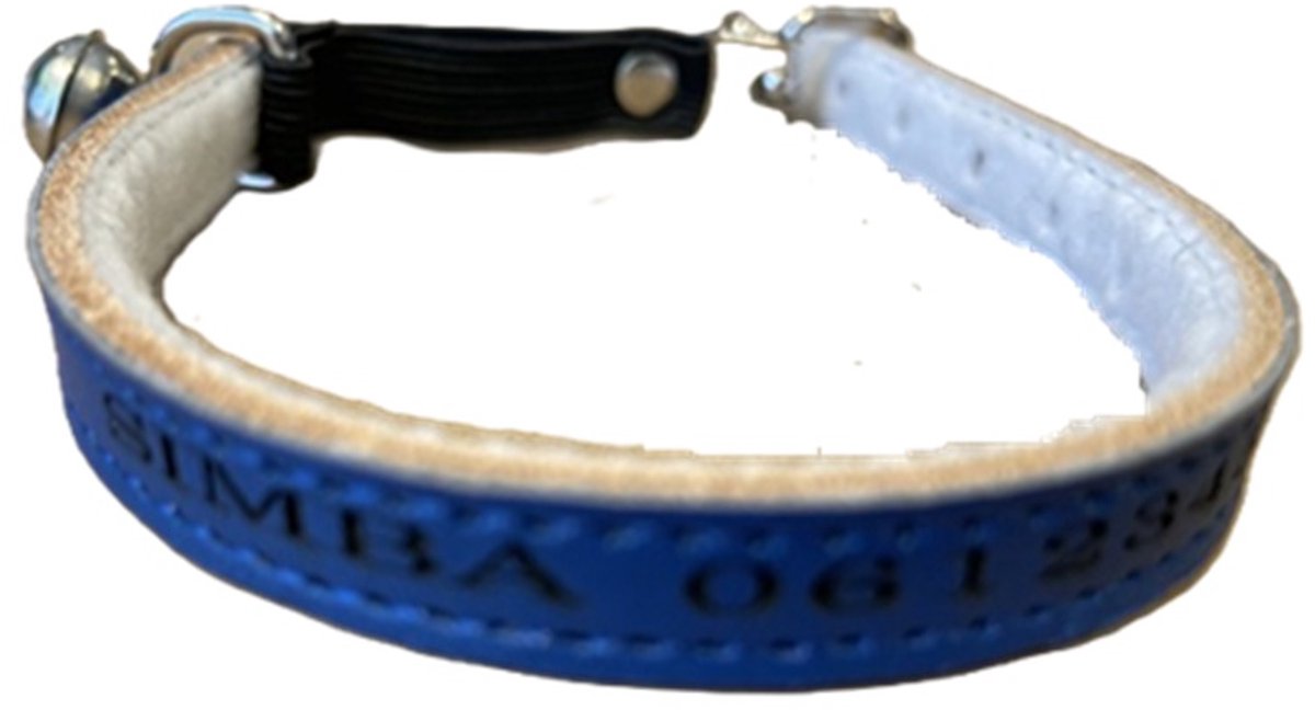 Kattenhalsbandje-leer-blauw-met naam en telefoonnummer-gelaserd/gegraveerd-naamopkado.nl
