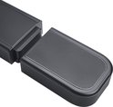 Close-up van de zijkant van een JBL draadloze surround speaker met metalen grill.