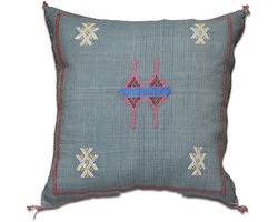 Cactus zijde kussen - blauw - Sabra kussen - Handgemaakt & Uniek Sierkussen - 50 cm x 50 cm SB087 Cactus zijde kussen - blauw - Sabra kussen - Handgemaakt & Uniek Sierkussen - 50 cm x 50 cm SB087
