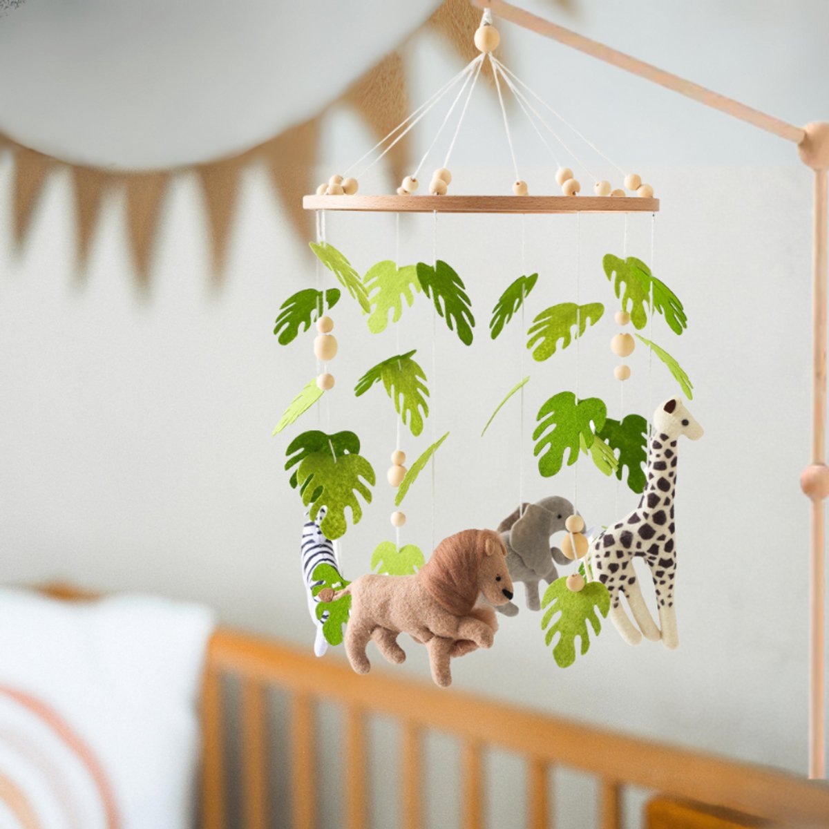 Joymaxx® Baby Mobiel Jungle - Boxmobiel van Vilt & Hout - Muziekmobiel Baby - Mobiel voor Babybox - Kraamcadeau- Babyshower Cadeau- Decoratie Babykamer Kinderkamer - Box Accessoires mobiel voor baby – foto 2