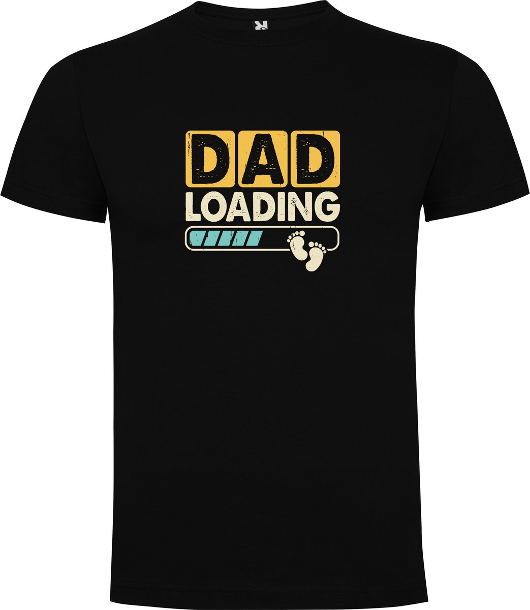 Zwart T-Shirt met Kleurrijke print “ Dad Loading – Vader / Papa in Wording - Baby onderweg “ Print Full Color Maat 5XL