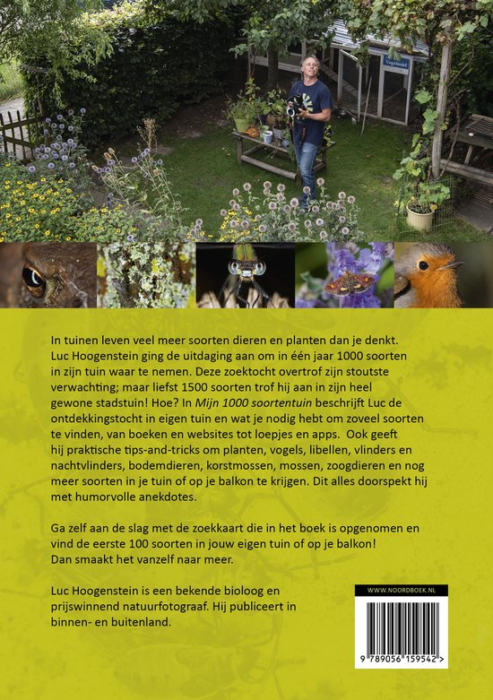 Vrouw in tuin met schuur, vogelnestkastje en planten, met onderaan close-ups van natuur.