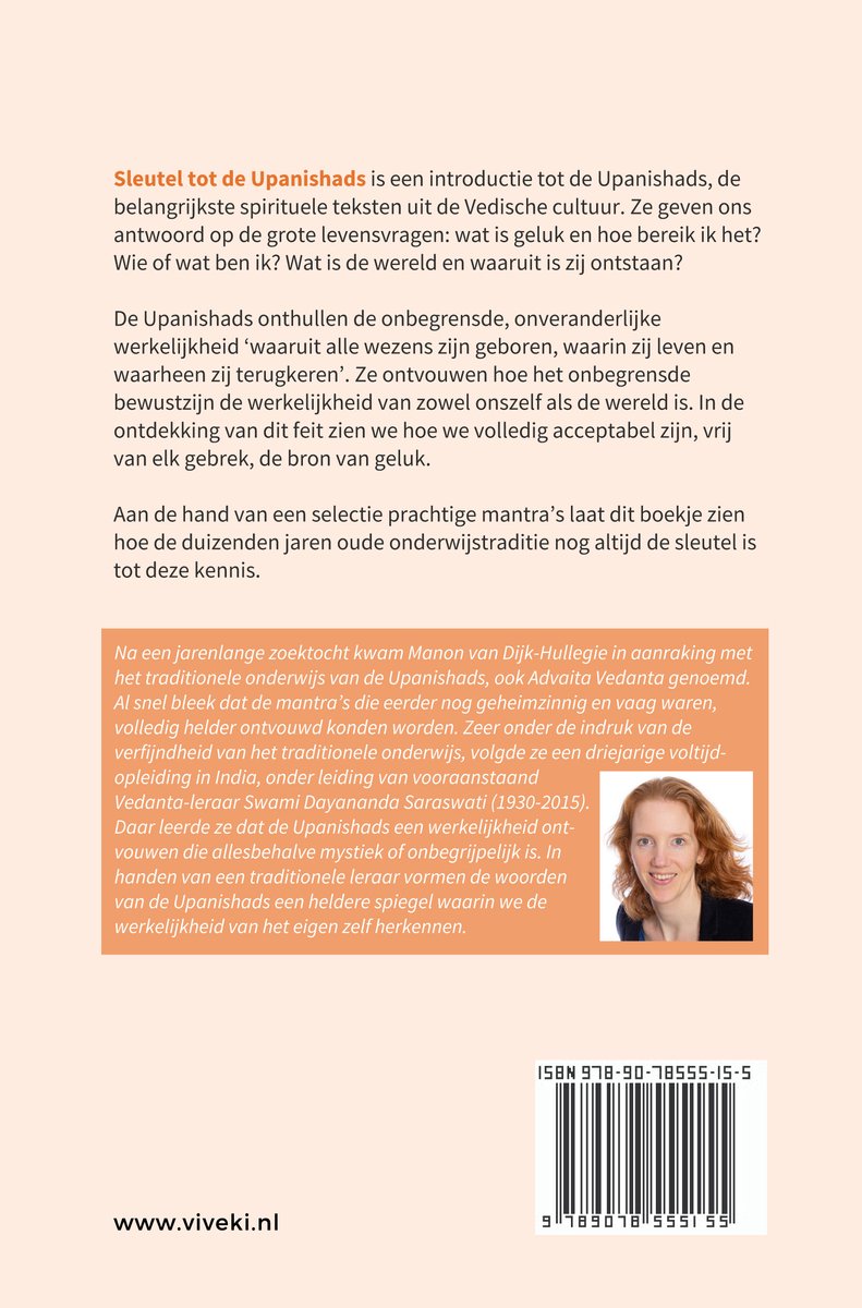 Achterpagina van het boek 'Sleutel tot de Upanishads' met tekst en een foto van de auteur Manon van Dijk-Hullegie.