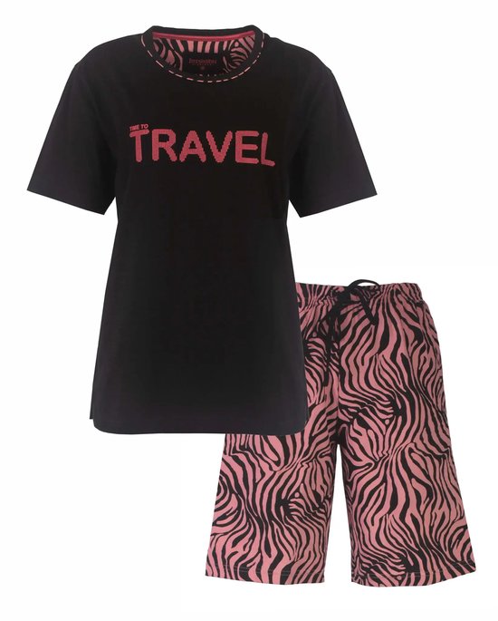 Zwart shortama met roze zebraprint shorts en een zwart T-shirt met "TIME TO TRAVEL" print.