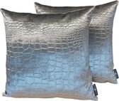 THOESmetMarga-Crocoprint sierkussens- krokodillenhuid- woonkussens- twee stuks- 45x45cm- champagnekleur- interieur