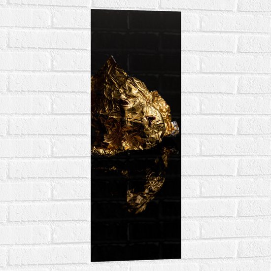 Muursticker - Gouden Vlak op Zwarte Achtergrond - 30x90 cm Foto op Muursticker