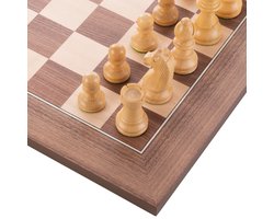 schaak set bord walnoot esdoorn ingelegd 50x50cm met schaakstukken no. 4 in houten kist schaak set bord walnoot esdoorn ingelegd 50x50cm met schaakstukken no. 4 in houten kist