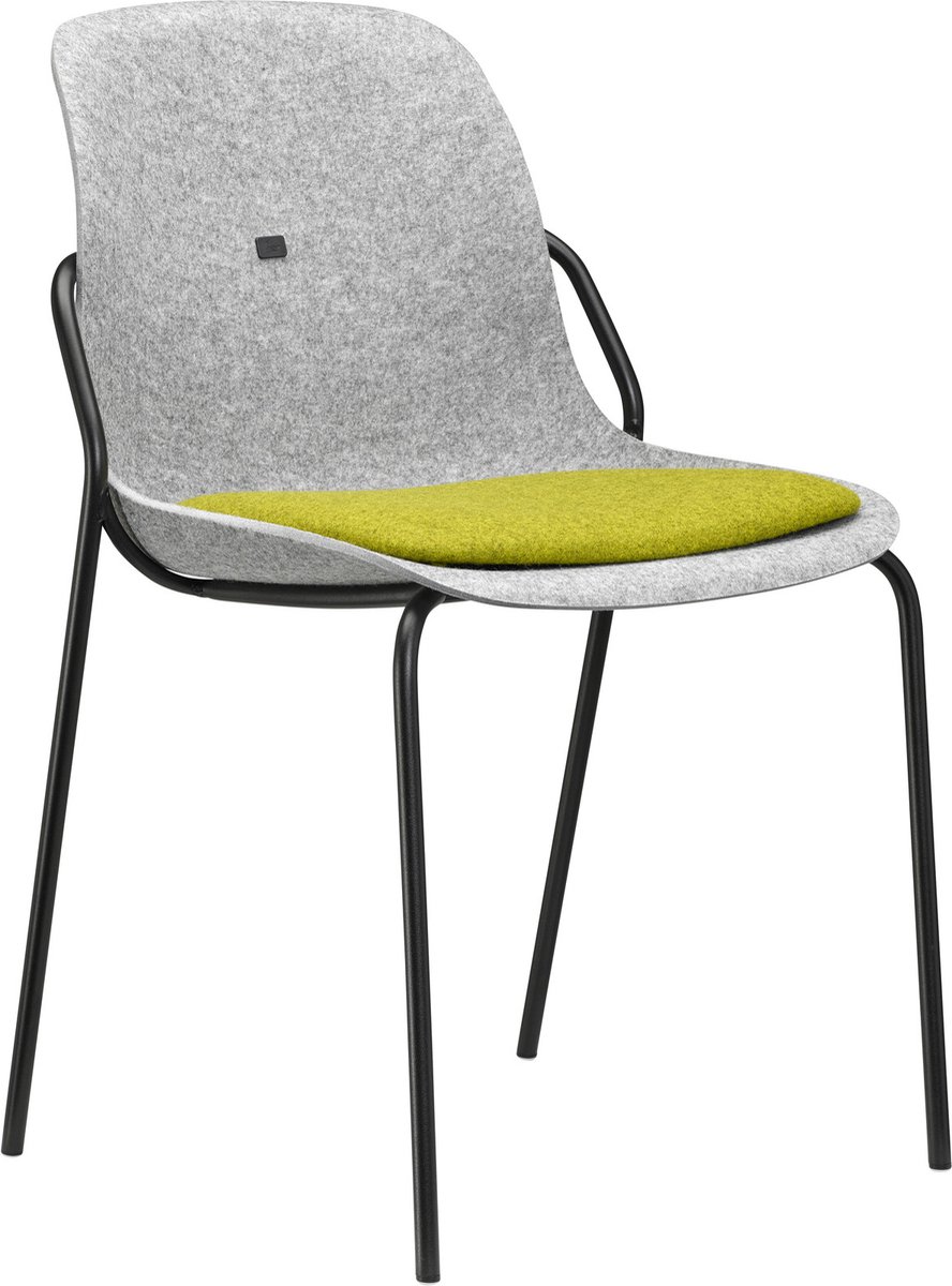 Felt Fine - PET Stoel Lichtgrijs - Zwart Frame - 100% recycle plastic en staal - Zitting Groen (Fair Furniture Group – Nederlands Familiebedrijf)