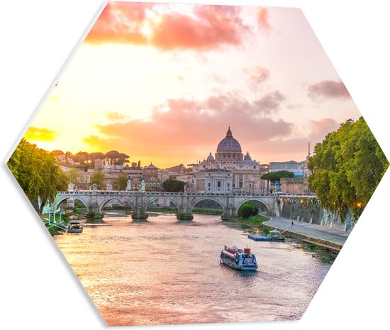 PVC Schuimplaat Hexagon - Tiber Rivier naar Kathedraal in Rome - 50x43 ...