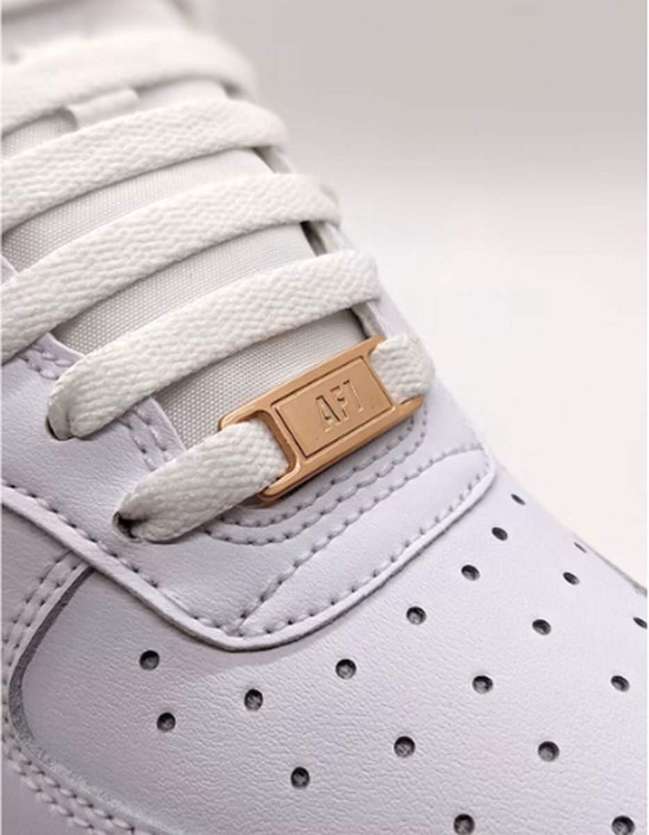 nike air force 1 silver lace tag