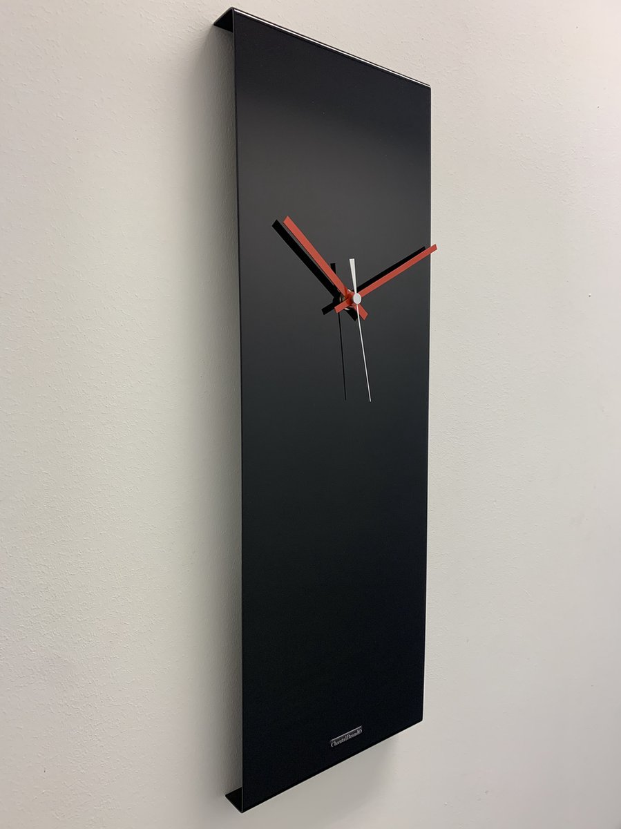 Wandklok CHANTALBRANDO -- BLACK LINE XL -- MODERN DESIGN -- MADE IN HOLLAND
