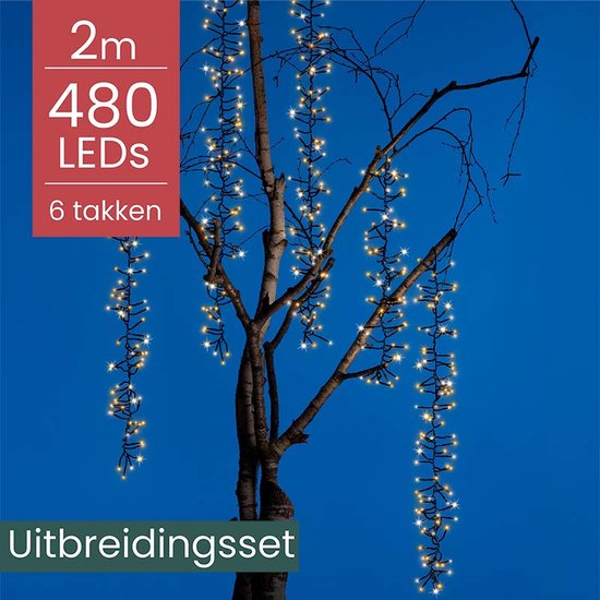 Uitstekende Hangende Lampen Op Witte Achtergrond Van Muur Media De Gloeiende Gloeilampen Verschillende Vormen Hangen Tak Video144252414