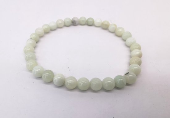 Armband – Edelsteen – Berg jade - 6mm Kralen - 22 cm - Werking - kalmerend bij nervositeit, spanningen en stress en zorgt voor innerlijke rust.