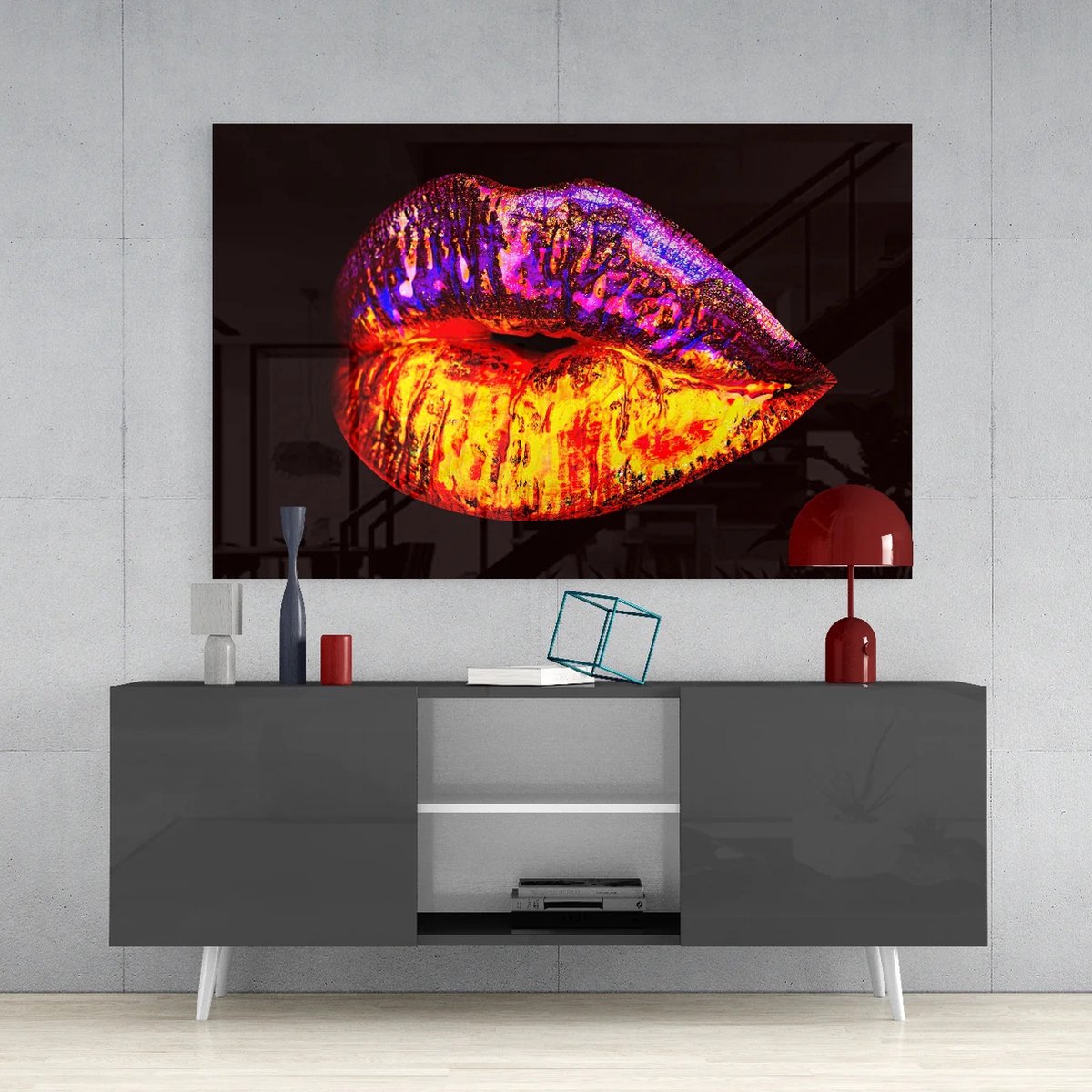 Insigne Glasschilderij - Gloeiende Lippen - Vrouwelijk - Wanddecoratie - Schilderij op glas - 72x46 cm Zwart