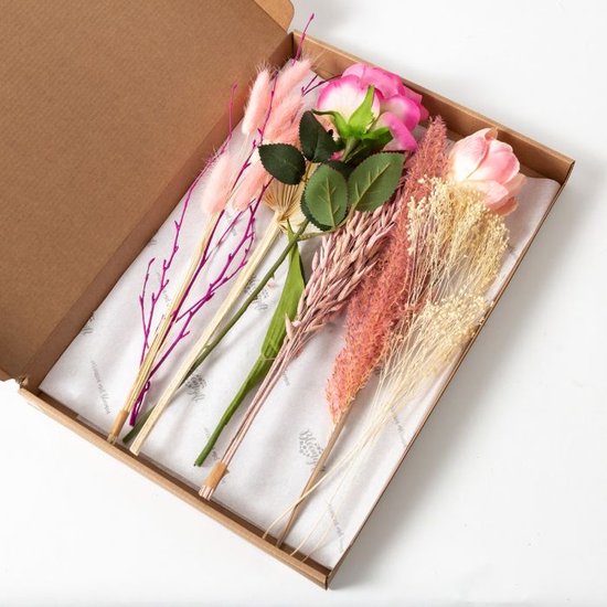 Bloomgift | Droogbloemen | Zijden-Silk blush | Brievenbus cadeau