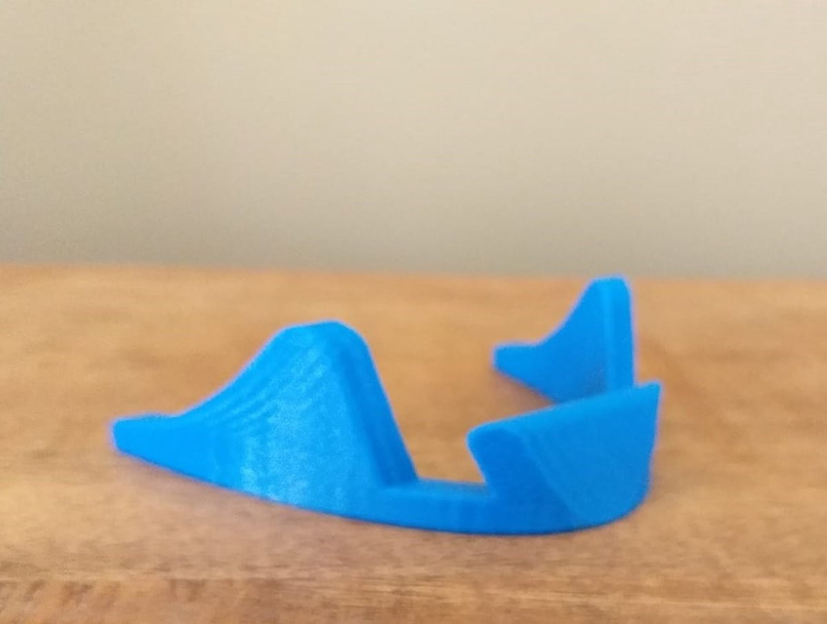 3D geprinte telefoonstandaard - Blauw 13 mm
