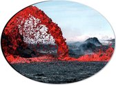 Dibond Ovaal - Vulkaan - Lava - Vuur - Rood - Spetters - 28x21 cm Foto op Ovaal (Met Ophangsysteem)