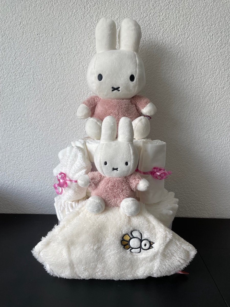 Image of 2-Laags Luiertaart Nijntje Fluffy Roze Meisje
